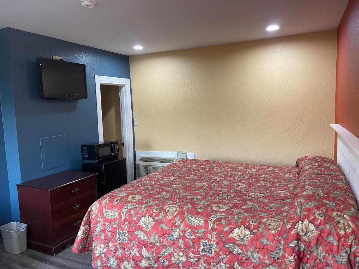 Kenwood Court Motel Уилсон Экстерьер фото